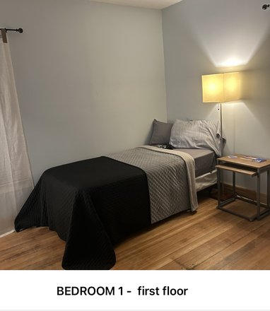 Bedroom 1 - second floor - Victorian Home  -  Rooms for Rent