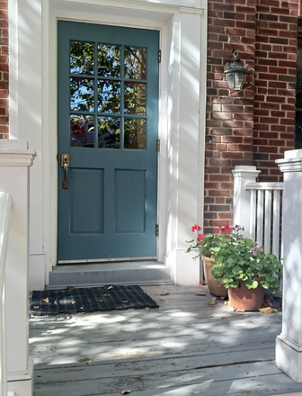 Entrance - Room Available in 2BR/1BA Apartment Near Georgetown