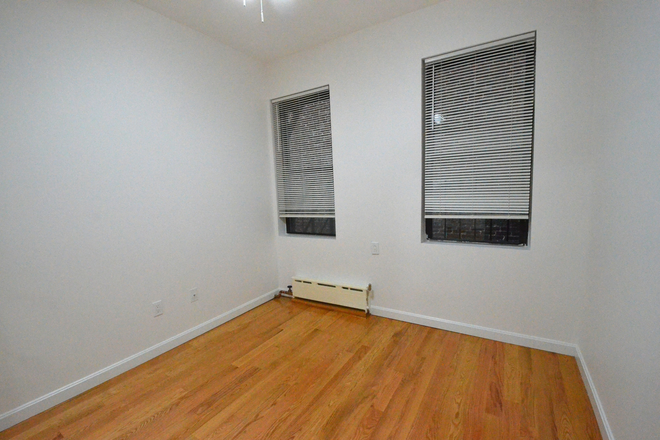 Bedroom - 2 Bed Available Now! *CONTACT NOAH 603-470-8181* Apartments