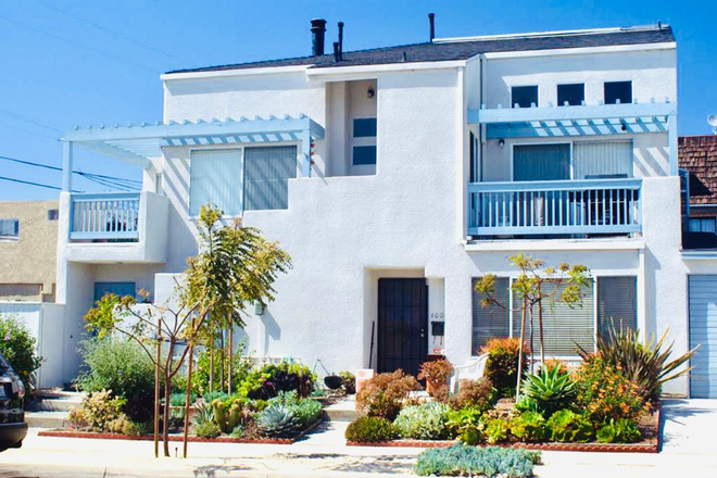 Photo - SPACIOUS 2BD/2BA CONDO WITH LOFT IN PB! BLOCKS TO MISSION BAY- $4,895/mo