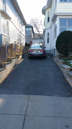 outside - No Fee! (Super Deal!) Tufts 4Bdrm $3700 $925 per person 3pkng spots 6/1/26