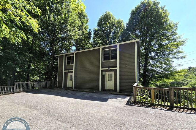  - Greenbriar Community