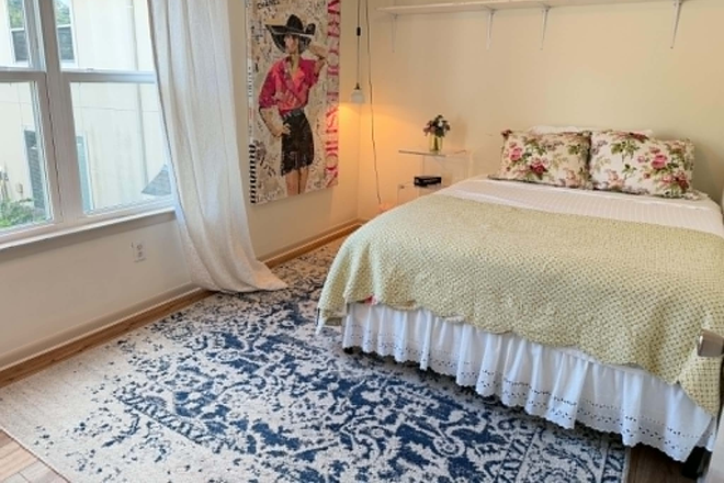 Large new window facing driveway and street - 1b1b "Fully Furnished All bills included Pet Friendly" long/short term Apartments