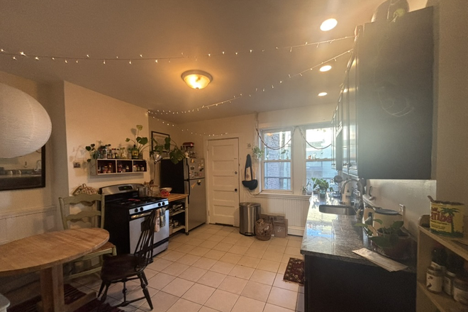 Kitchen - Summer Sublet (1 bedroom in a 4 bedroom apartment)