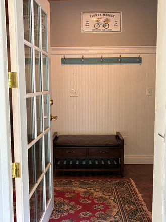 Entrance Space - Amherst Historic District Studio - UTILITIES INCLUDED - Available NOW! Apartments