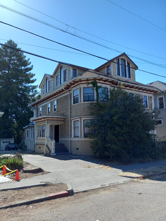 View from Atherton Street - Vintage 1906  Berkeley House near UCB campus