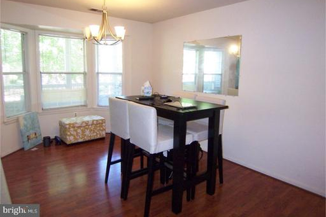 Dining Area - 2BR condo-Sequoia Ct-Princeton