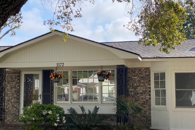 Lowcountry living! - Furnished James Island home including utilities - minutes to campus and to the beach