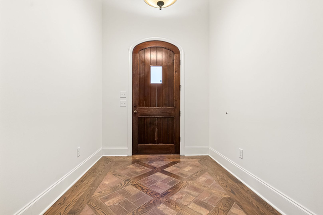 Photo - 1101 Blackman Circle House