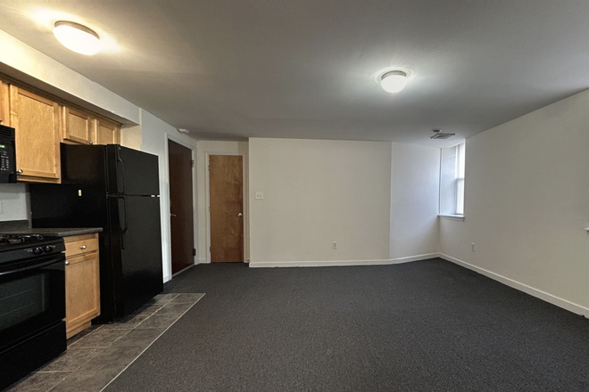 1 Bedroom - 47th Street Apartments - 1-Bedroom Apartments w/ Central Air/Heat