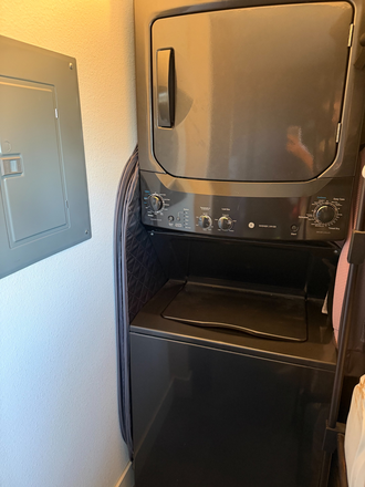 in unit washer and dryer - Condo- walk to campus
