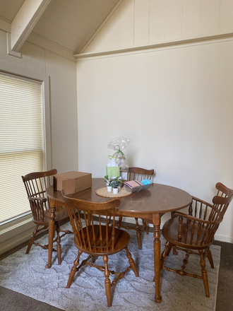 Dining area - Puffton Village Apartments
