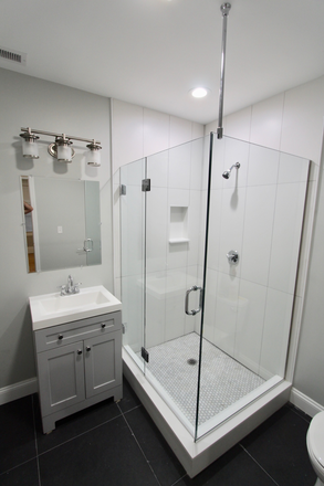 Call NOW for showings! 617-236-8550 - SARATOGA ST - *NO FEE* LRG TOP FLR 4BR FOR *9/1/2026* W/ LNDRY IN BLDNG, STORAGE, YARD, 2 BATHS! Apartments