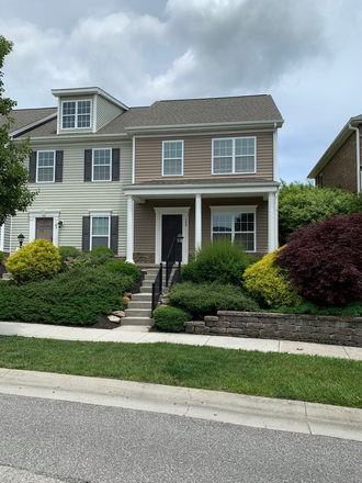  - 2 Bedroom, 2.5 Bath Townhouse with detached one-car garage