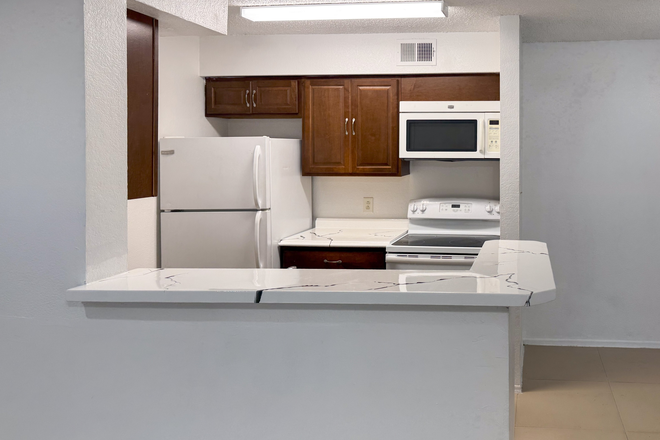 kitchen - Sundance at Davie, across from NOVA University.  Closest Condo to University