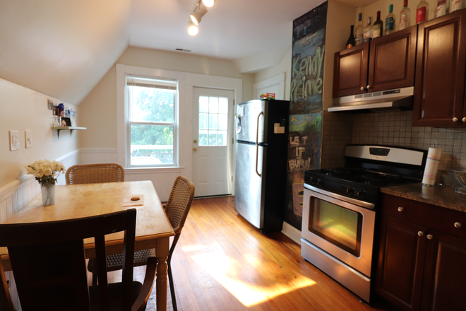 kitchen - Brookline Village 4 bed with updated kitchen for 9/1 Apartments