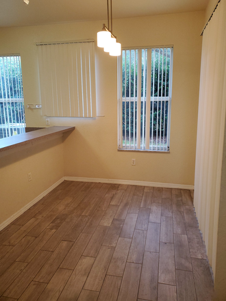 Dining Area - 4 bed/4.5 bath directly across from USF on 50th Townhome