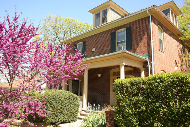 Exterior - Charming Apartments Available Downtown | Free Parking