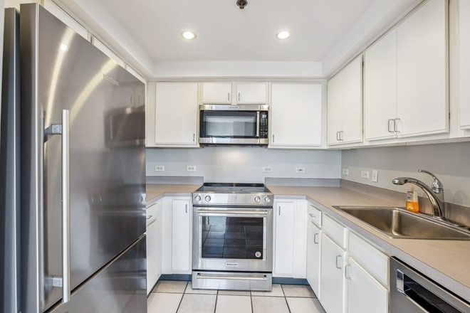 . - *HOT LISTING*