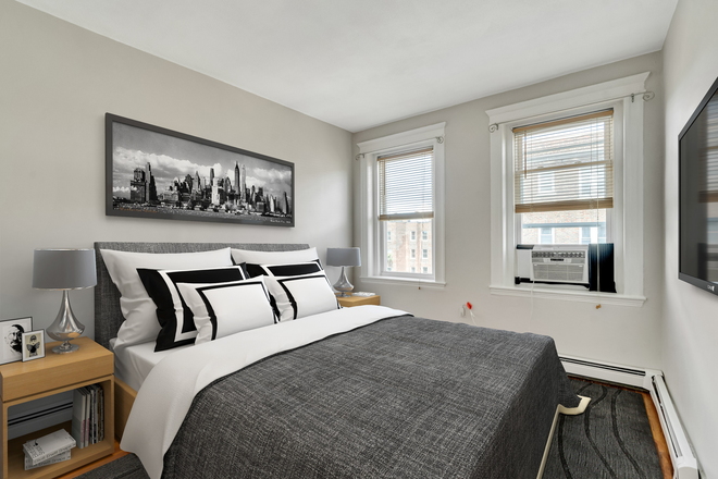 Bedroom - Quiet Updated Top Floor Corner Light Filled 1 Bed in Great Location steps from T/Bus lines