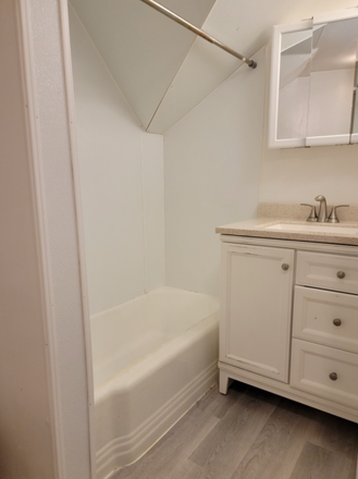 Upstairs bathroom - 1039 North Pleasant St House