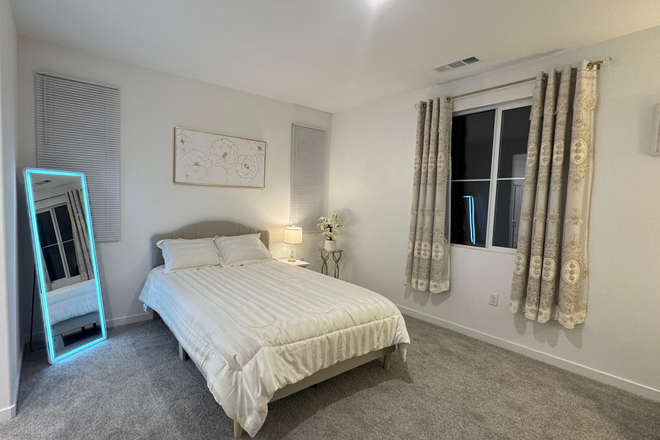 fully furnished bed room with all brand new items - Arborterum House