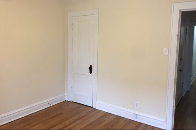 Bedroom - Looking for 1 New Roommate for a Sublease in Lincoln Park (1 block away from LP Campus) Apartments