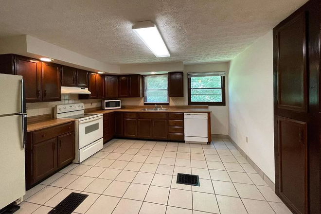 Kitchen (new renovations not pictured) - 3 Bedroom, 2 Bath Home Away from Campus