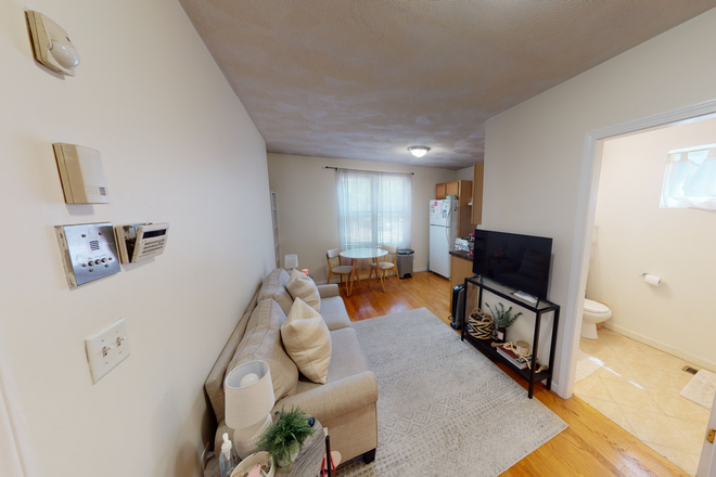 Call NOW for showings! 617-236-8600 - BROOKS ST - COZY 2BR NEAR MBTA AIRPORT W/ DW, LNDRY IN BLDNG, EQUAL BDRMS, OPEN LAYOUT *AVAIL NOW!*