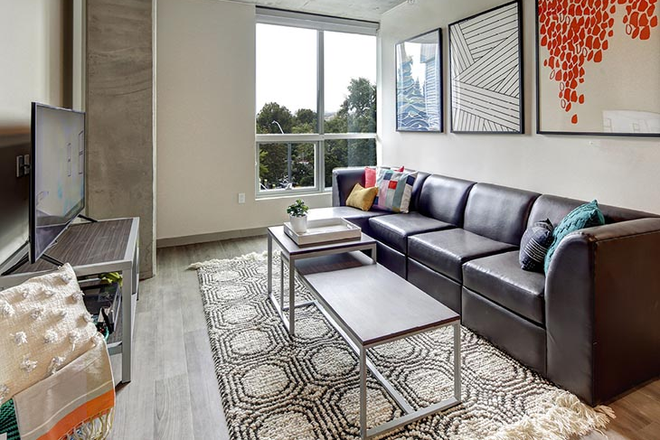 living room - 959 Franklin Apartments