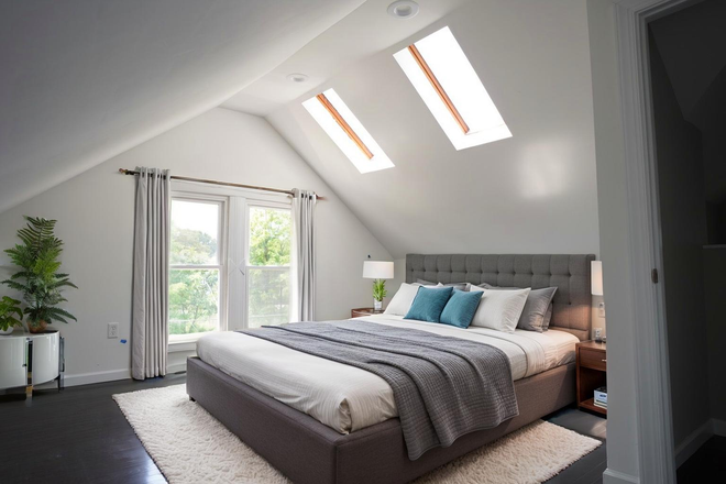 House - 1944 Lexington Ave 6 Bed 2 Bath House