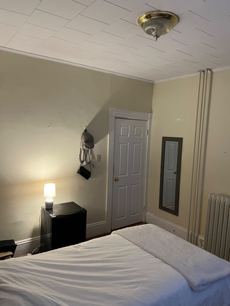 bedroom available for rent - 665 Columbia Rd Unit 2 Apartments