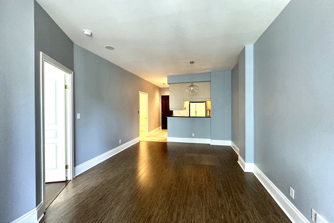 Living room & kitchen - Best location 1+1 Yorkville Condo, across from U of T