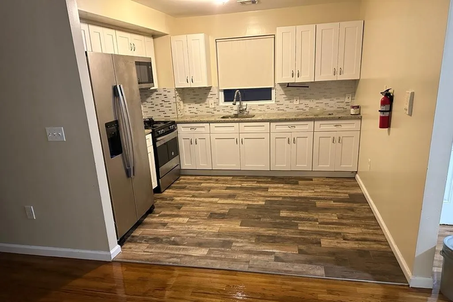 Kitchen - 3-Bedroom Apartment for Rent – Perfect for Seton Hall Students Available Sept 5th