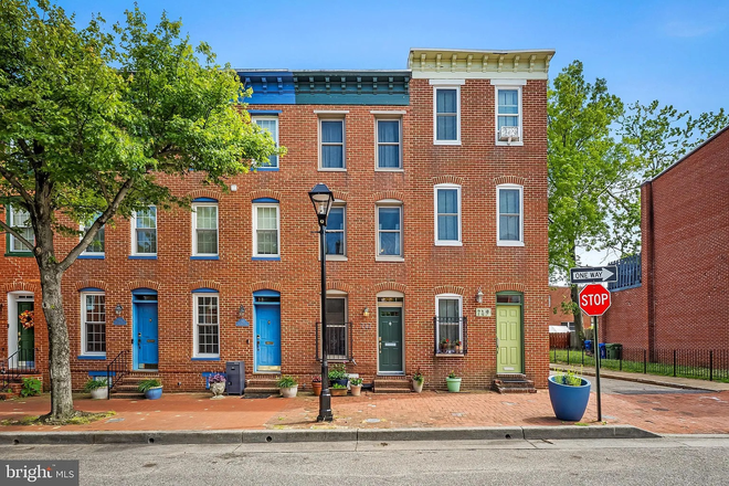 Exterior from McHenry - Meticulously Maintained 3 Bedroom in Barre Circle - Close to Campus!