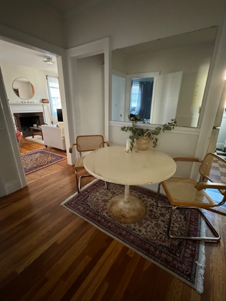 breakfast nook - Fully furnished 1 bed. Steps from Harvard Law
