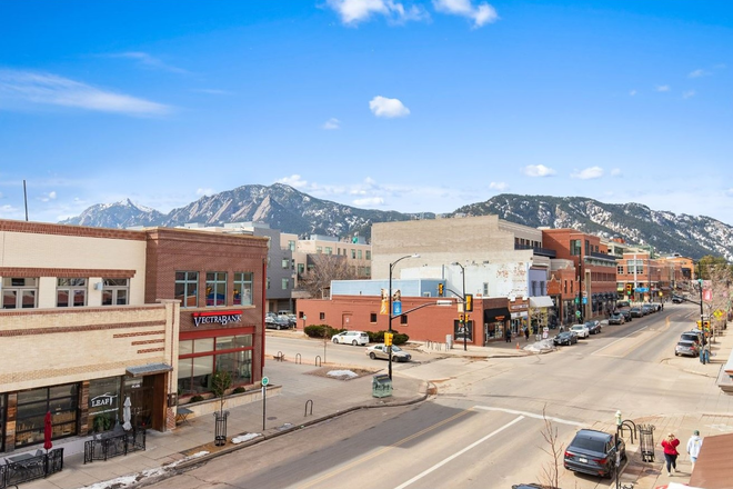 1719 Pearl - 1719 Pearl St (3BR/ 2BA) Apartments