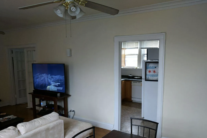 interior - [July–Jan] Private Bedroom 2 Blocks from Campus – Furnished Option, Pet Friendly