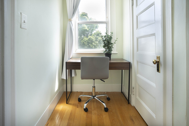 Desk nook in 1st bedroom - "The Magnolia Apartment"