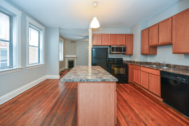 Kitchen - 2342 Chickasaw St