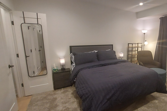 Bedroom Pic 1 - Private 1-BR/1-BA in UPenn Faculty's Modern (2023) Northeast Philly House