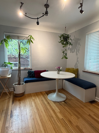 Dining Room area - Charming 1 bedroom in South Park Hill House