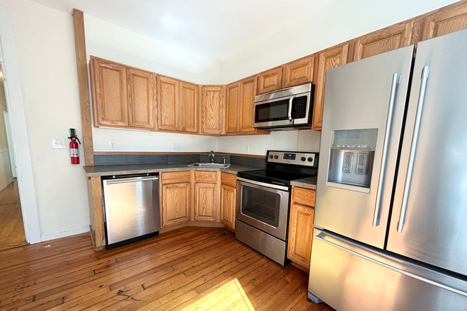 kitchen - Laundry | Stainless Steel, Granite | Walk to Orange and Green Lines! Townhome