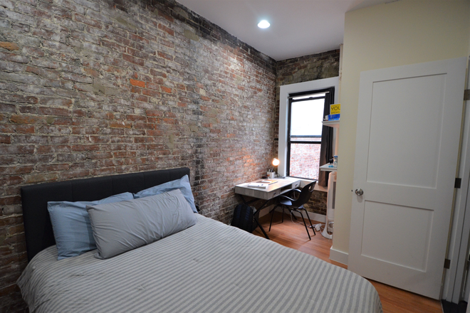 . - Renovated 2br in Westland Ave- AVAIL 9/1