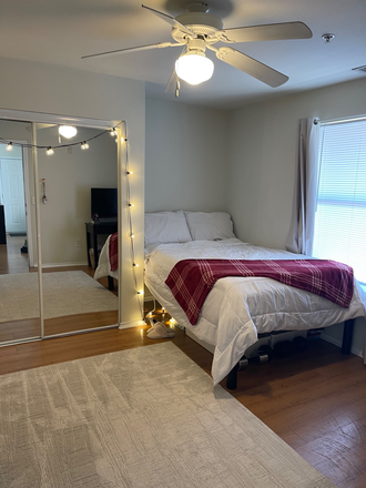 Personal bedroom - The Landing Student Living Apartments
