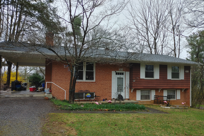 Front - 3 Bedroom 1 Bath House