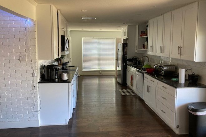 Kitchen - House close to campus with 4 rooms available from August 1st, 2026