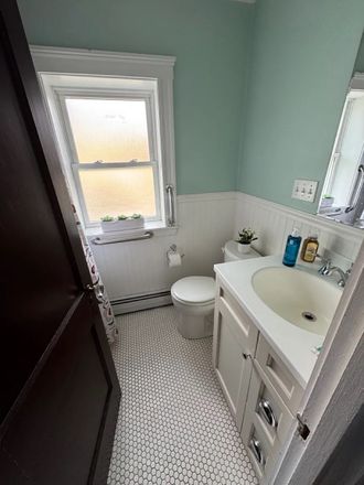 Bathroom - 6 Bed Near Tufts (6/1/27 Move) Townhome