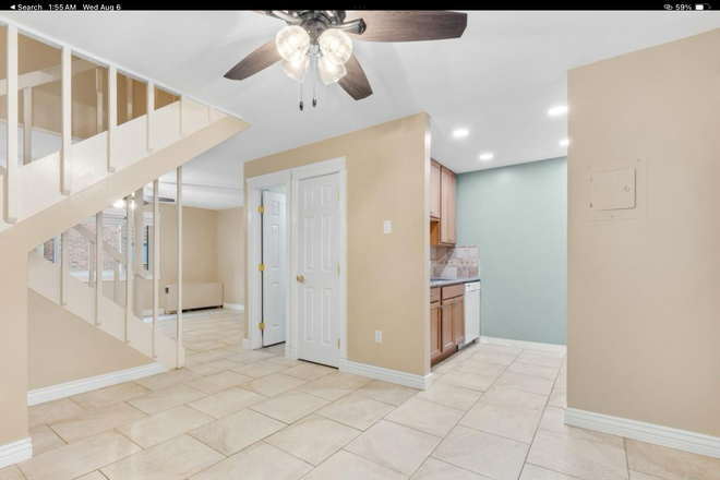 Living room - The Wimbledon Condos