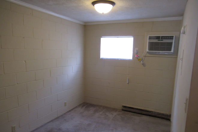 Photo - University Apartments